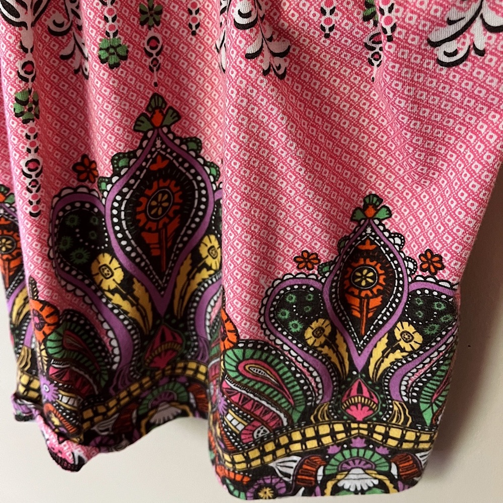 Uproar Pattern Tank | Size: Y Medium - Picture 2 of 4